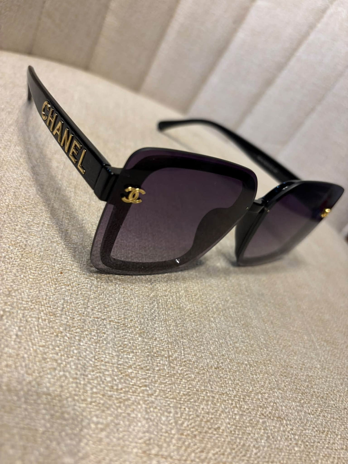 Black inspired sunglasses